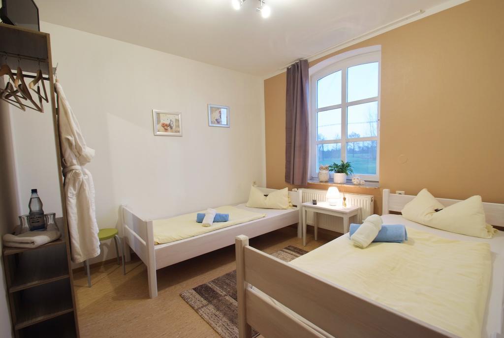 Gasthuus Ulenhoff Hotel Westoverledingen Phòng bức ảnh